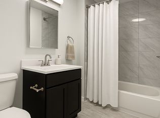 1 Center St #207, Clifton, NJ 07011