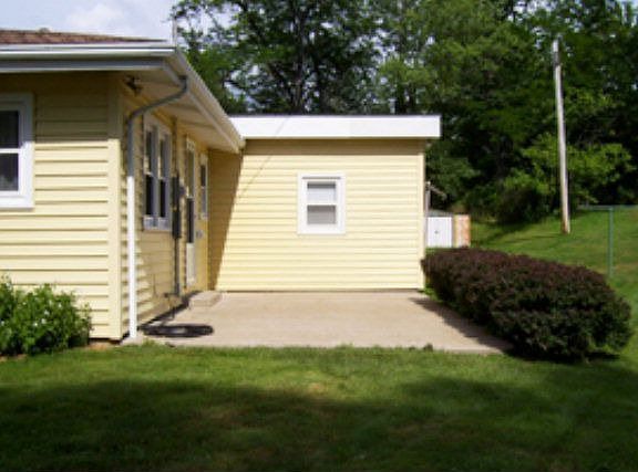 2nd image of 487 McDonald Ave