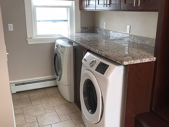 5th image of 210 Somerset Ave #1