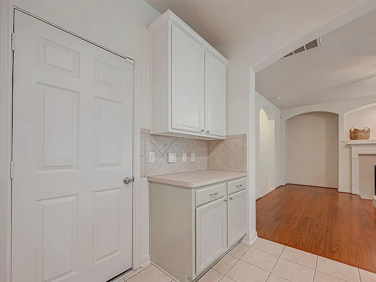 22 Stone Arrow Pl — Photo 9
