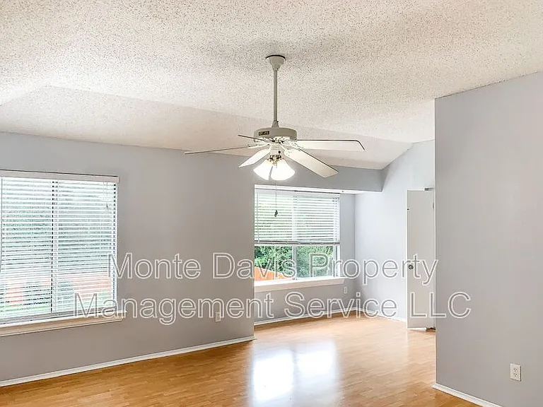 11506 Gun Fight Ln — Photo 13