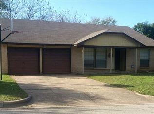 7328 Channel View Dr, Fort Worth, TX 76133