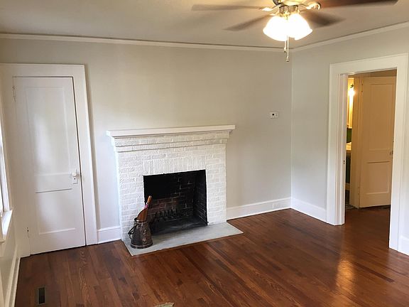 2nd image of 301 E Concord St #B