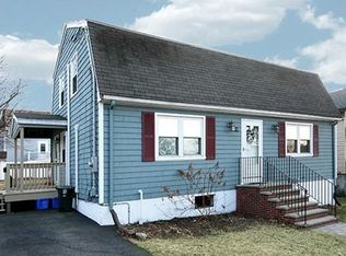 28 Dolloff Ave, Beverly, MA 01915