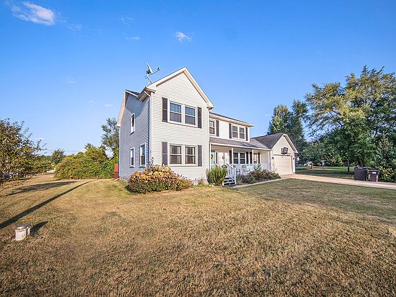 2nd image of 115 Ivanhoe Dr