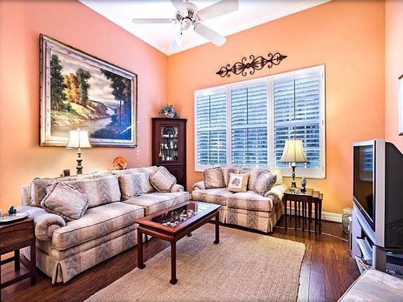 4th image of 12900 Silverthorn Ct