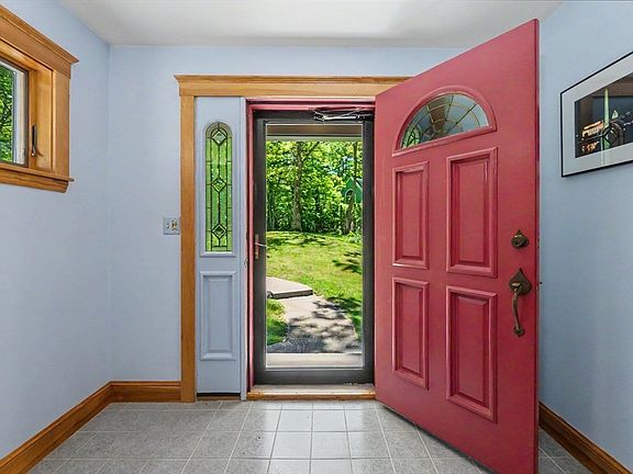 3rd image of 55 Wilson Pond Ln