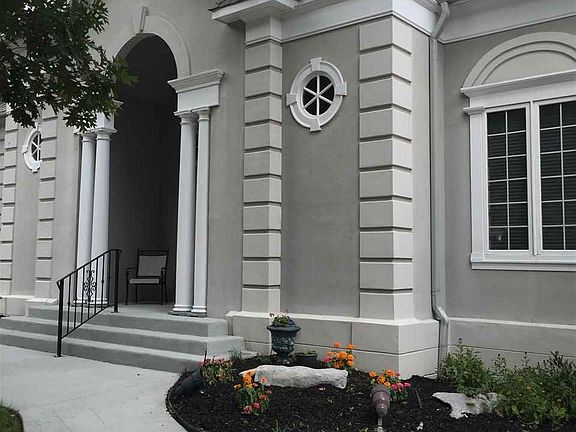2nd image of 544 Stafford Ave NW