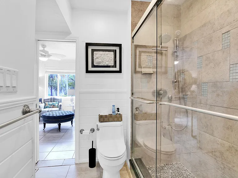 3218 Palm Dr — Photo 13