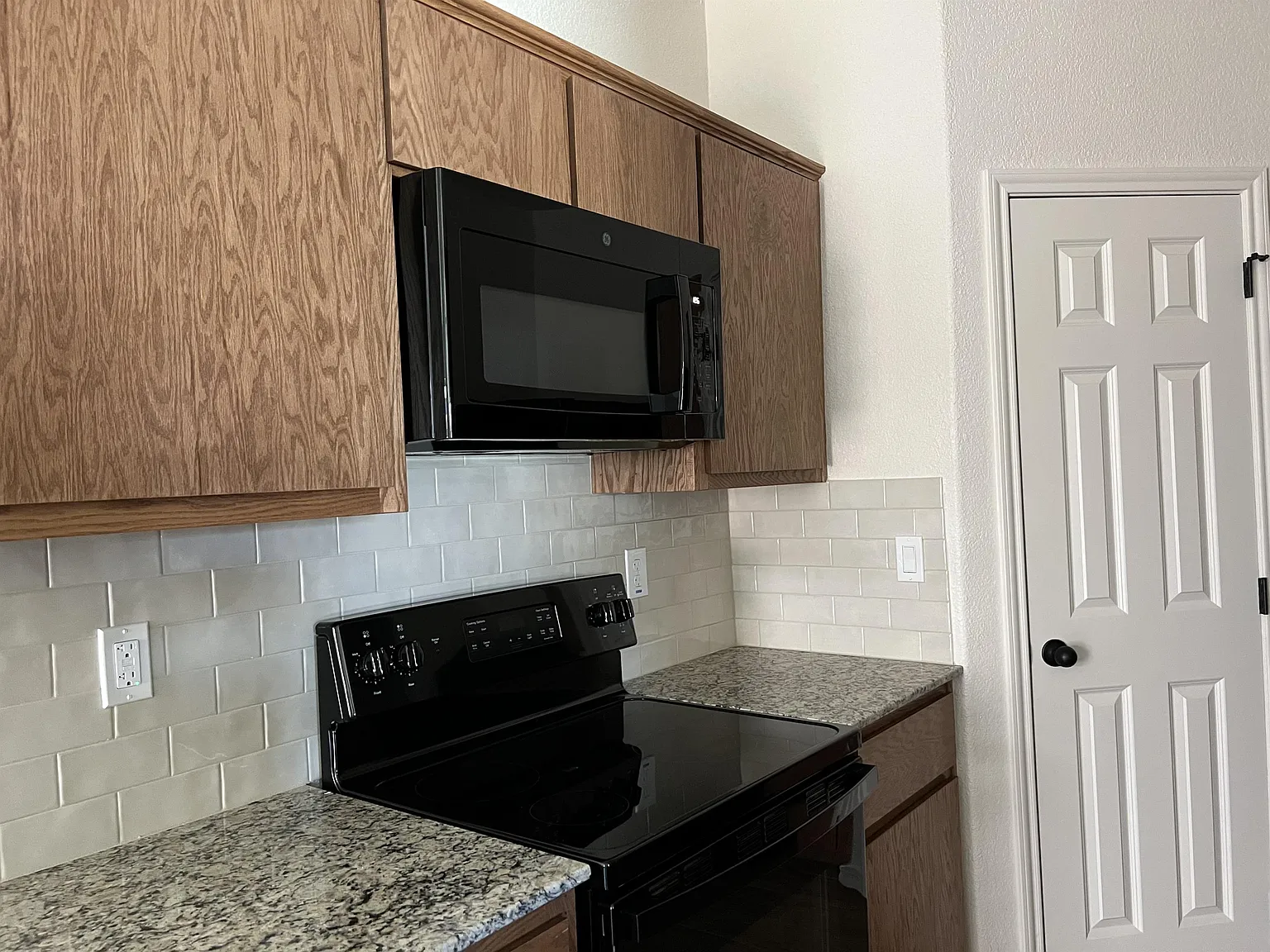2420 Alterman Drive - A — Photo 4