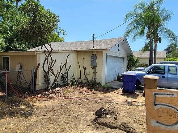 5th image of 32271 Avenue E