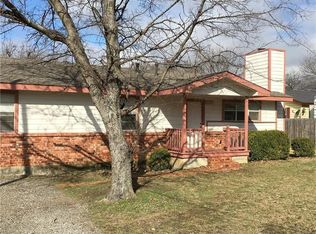 119 N College Ave, Justin, TX 76247