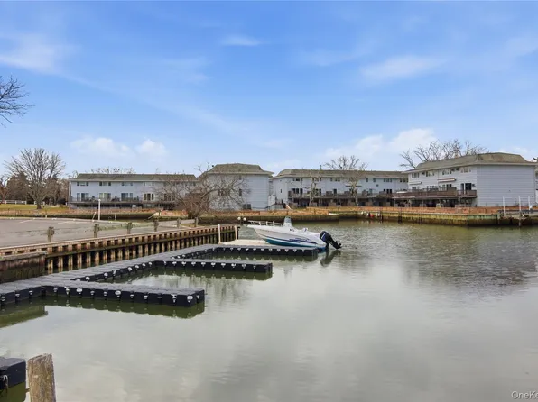 23 Library Avenue #1, Westhampton Beach, NY 11978