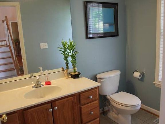 1st floor bath