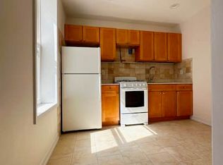 2122 W 6th St APT 3, Brooklyn, NY 11223
