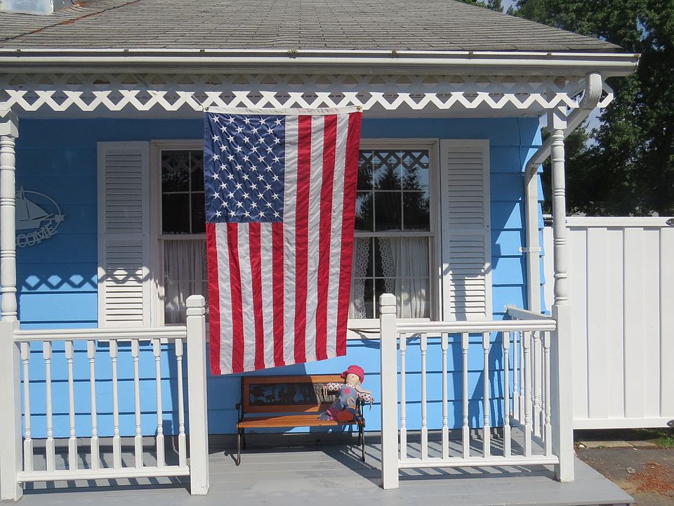 2nd image of 1115 Dalewood St