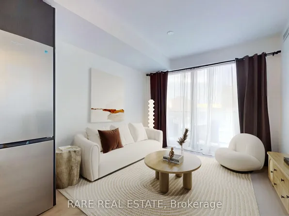 3009 Novar Rd #412, Mississauga, ON L5B 1S4