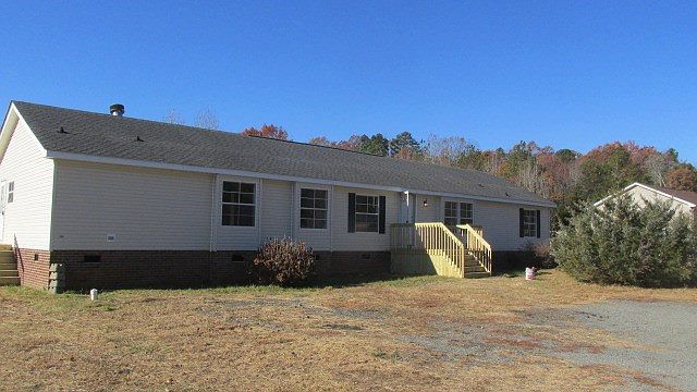 2nd image of 2057 Crawford Rd