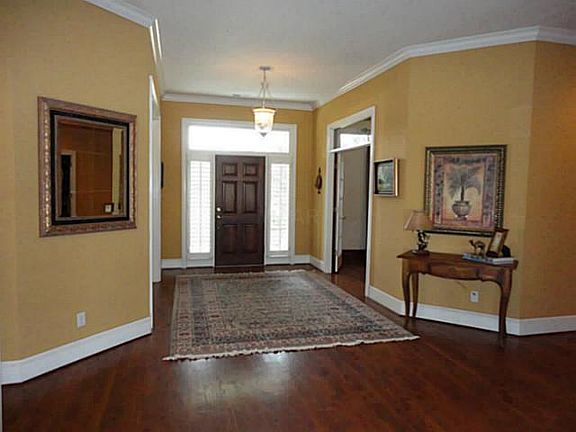 Foyer/Entry