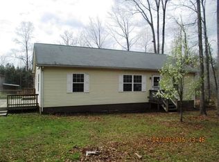 697 Knotty Mill Ln, Crewe, VA 23930