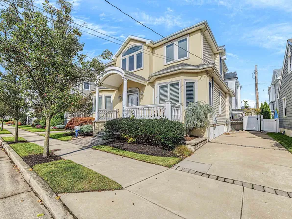 21 N Kenyon Ave, Margate, NJ 08402