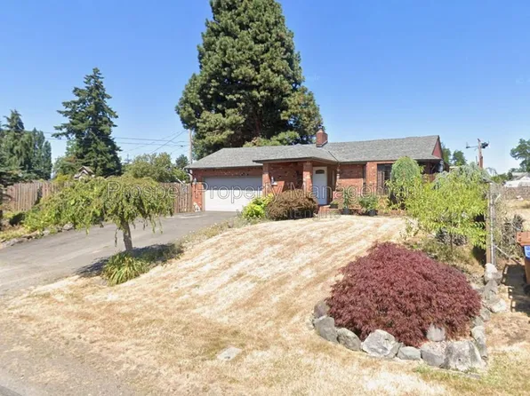1323 S 35th St, Tacoma, WA 98418