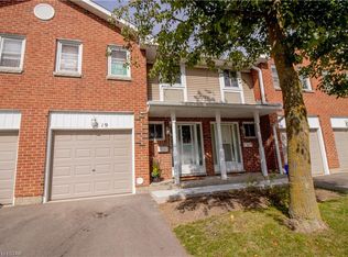 210 Highland Cres #19, Kitchener, ON N2M5H6