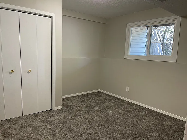 4050 Glacier Ln N — Photo 15