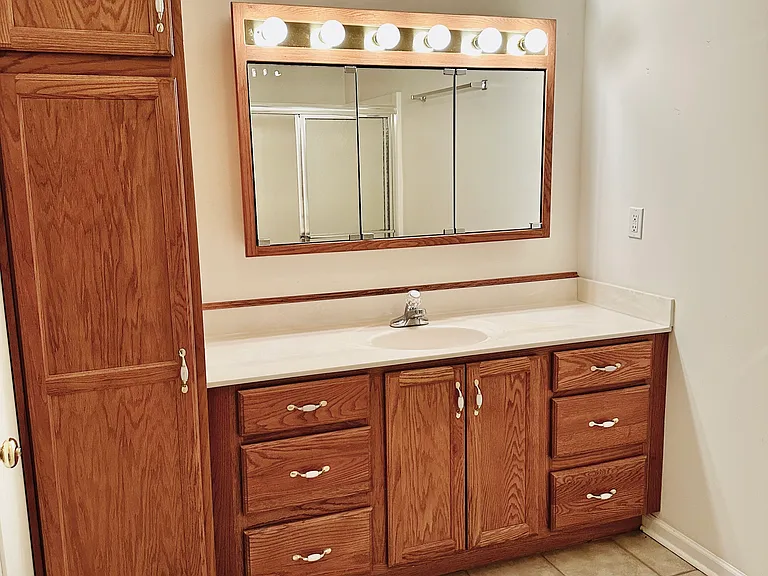 200 Winding Brook Dr — Photo 11