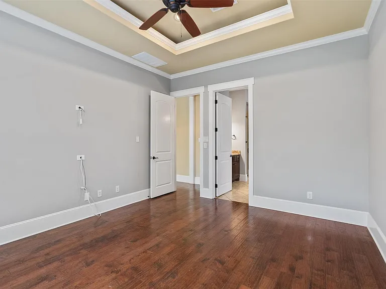 8417 Etienne Cv — Photo 14