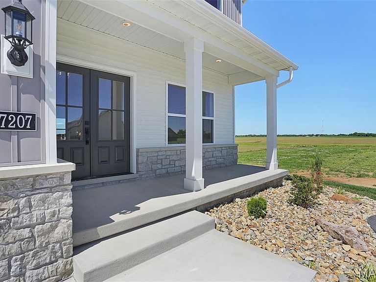 Listing photo 4