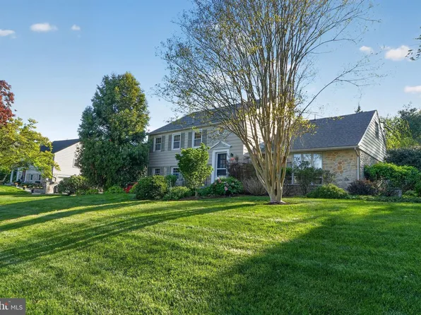 307 Colonial Dr, Wallingford, PA 19086