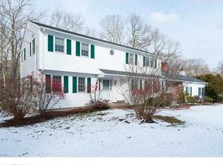 4 Arrowhead Ln, Branford, CT 06405