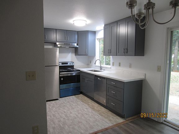 5th image of 3503 204th St SW #1