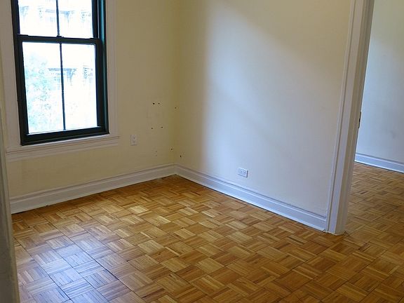 5th image of 511 E 78th St APT 4C