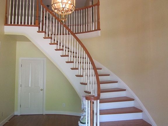 5th image of 260 Indian Springs Dr