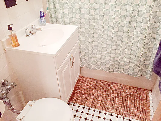 Rented by AJ Clarke | media 30