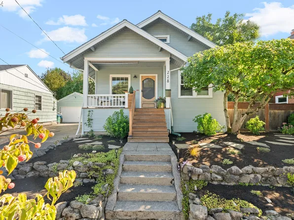228 SE 87th Ave, Portland, OR 97216