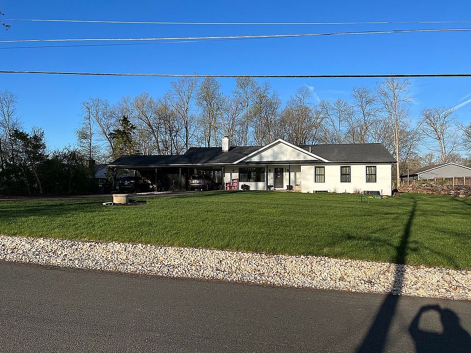 2nd image of 20289 Broad Run Dr