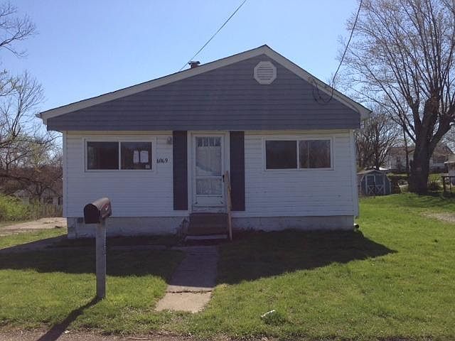 1st image of 6069 Clubhouse Dr