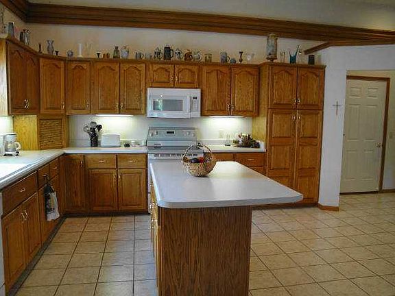 5th image of 2912 Katrina Cir