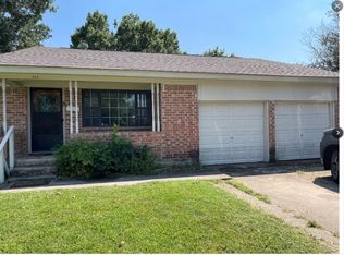 111 W Cunningham St, Bonham, TX 75418