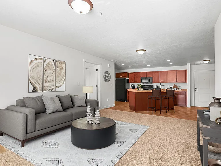 Logan Gateway Apartments — Photo 9