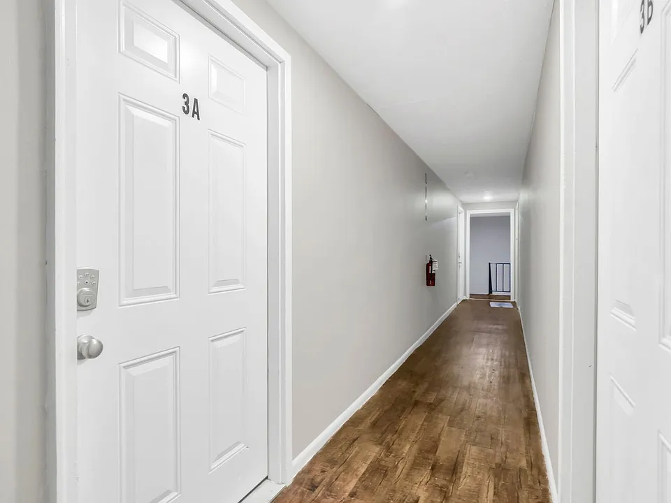 1581 E Mound St #3A