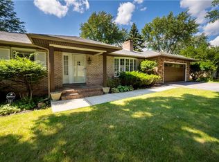 191 Locust Hill Dr, Rochester, NY 14618