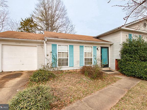 3rd image of 1238 Summerfield Dr
