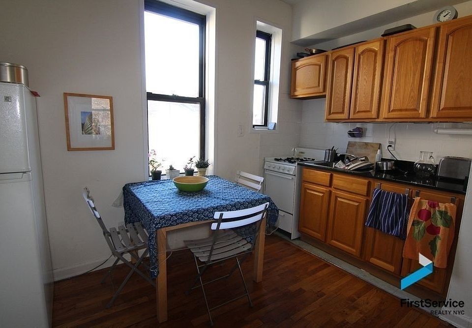 1st image of 439 E 84th St APT 3B