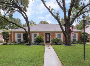 10035 Overbrook Ln, Houston, TX 77042