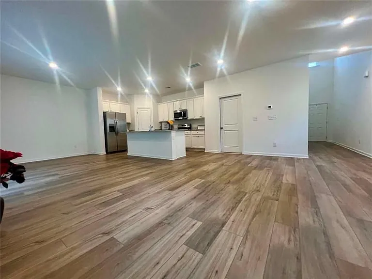 683 Evergreen Rd — Photo 13
