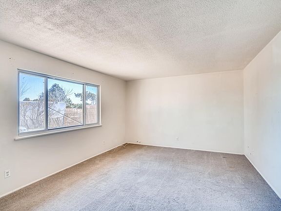 2nd image of 2760 Calle Anna Jean